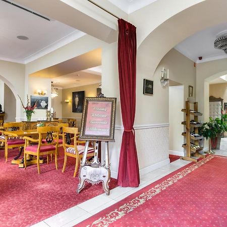 Hotel Kolegiacki พอซนาน ภายนอก รูปภาพ