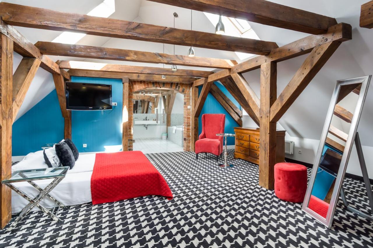 Hotel Kolegiacki พอซนาน ภายนอก รูปภาพ