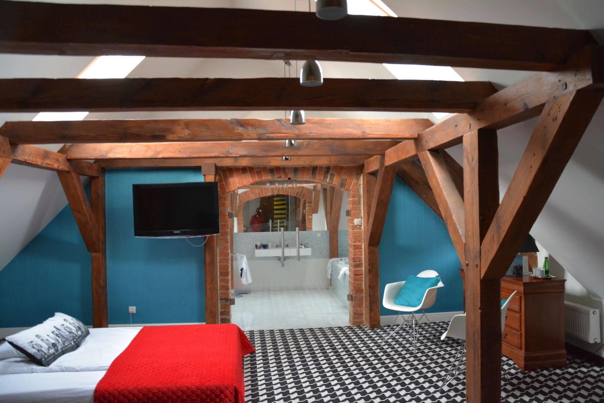 Hotel Kolegiacki พอซนาน ภายนอก รูปภาพ