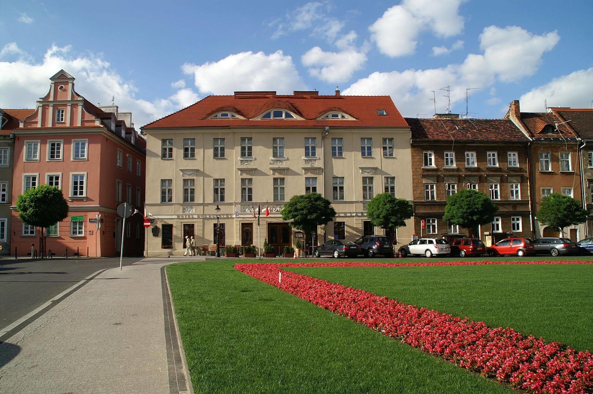 Hotel Kolegiacki พอซนาน ภายนอก รูปภาพ